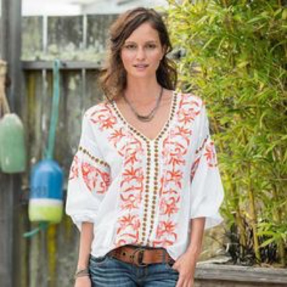 Sundance Tops - SUNDANCE embroidered peasant top